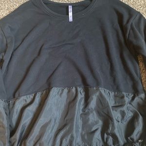 Long sleeve sweatshirt